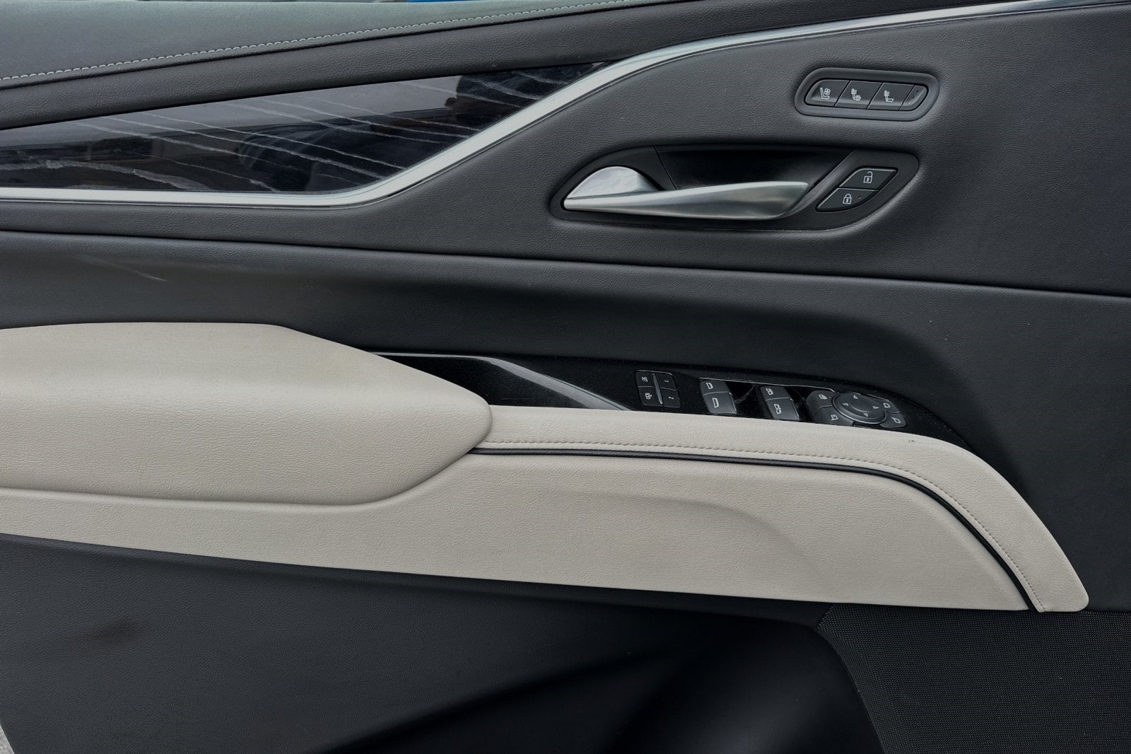 2023 Cadillac Escalade ESV 4WD Sport