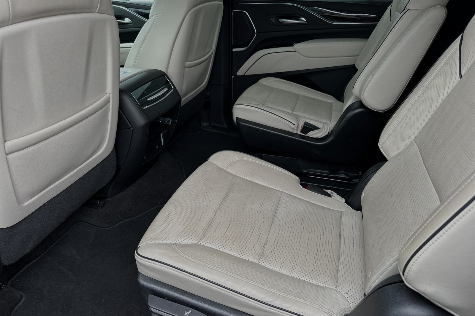 2023 Cadillac Escalade ESV 4WD Sport