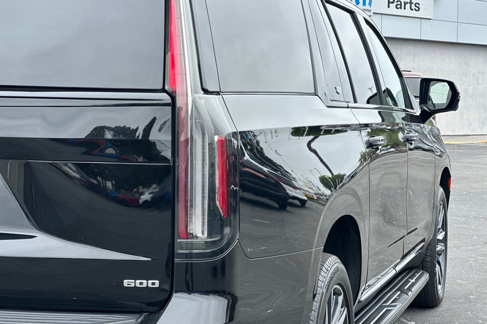 2023 Cadillac Escalade ESV 4WD Sport