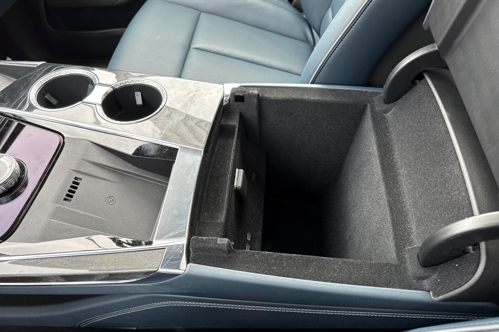 2025 Cadillac ESCALADE IQ Sport 2 AWD