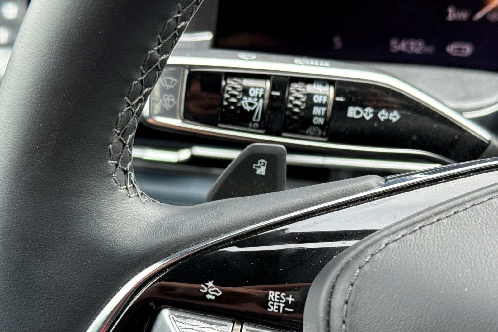 2025 Cadillac ESCALADE IQ Sport 2 AWD