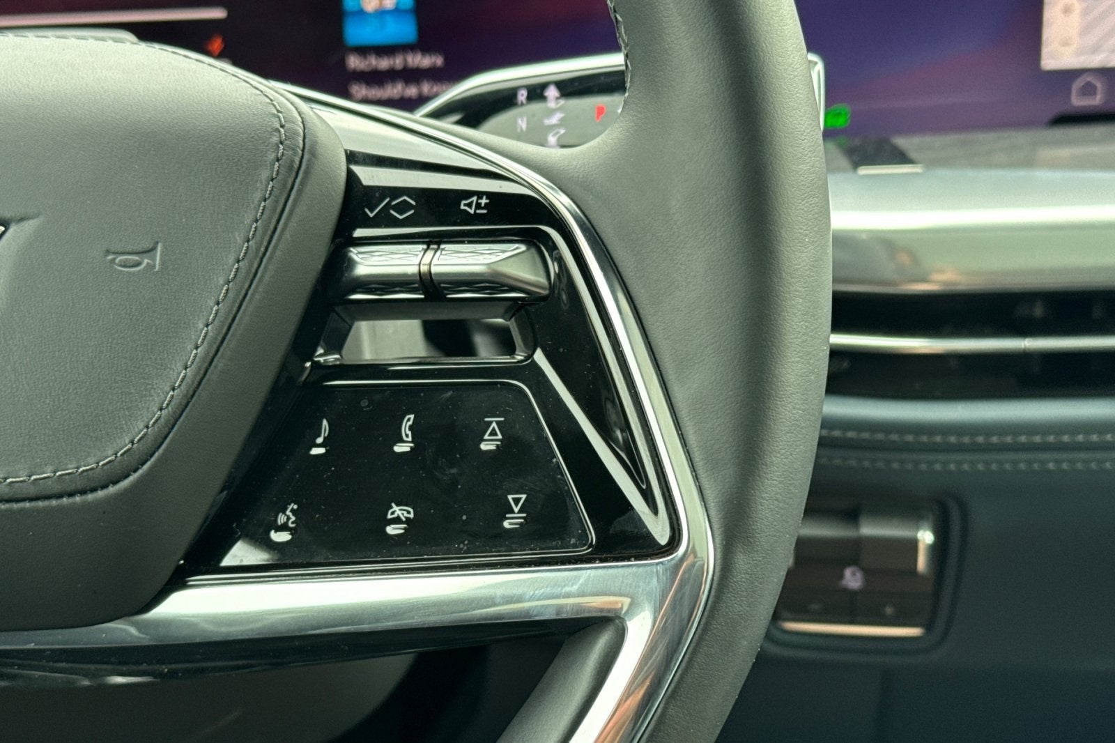 2025 Cadillac ESCALADE IQ Sport 2 AWD