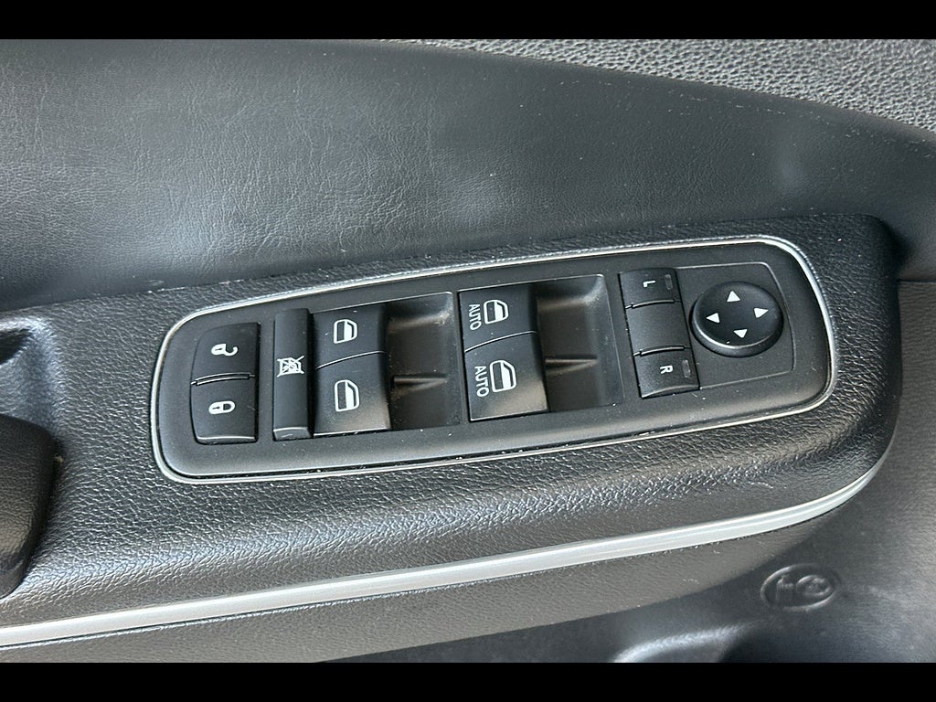 2019 Chrysler 300 300S