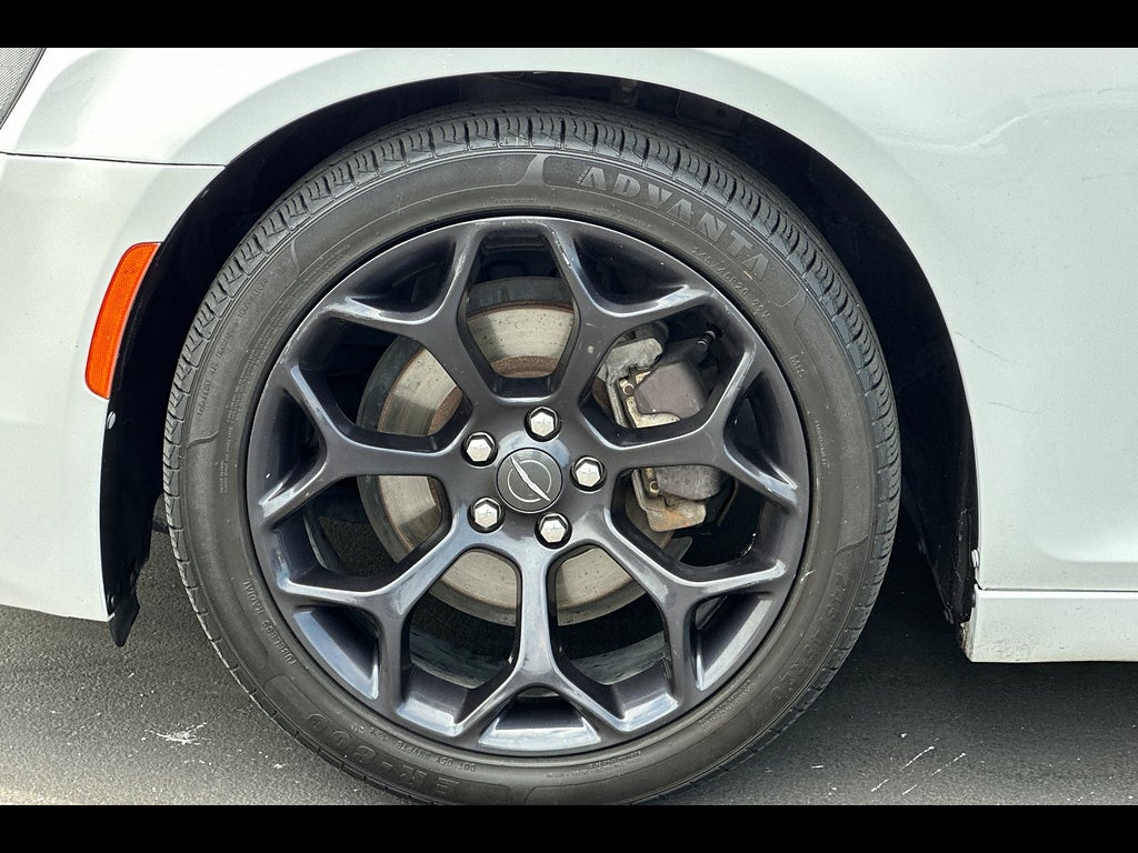 2019 Chrysler 300 300S