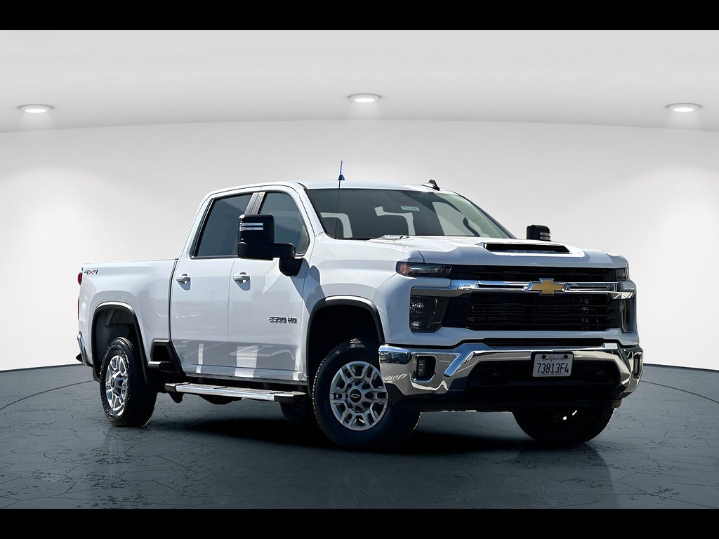 2025 Chevrolet Silverado 2500HD 4WD Crew Cab Standard Bed LT