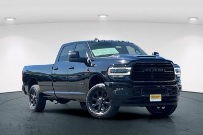 2024 RAM 3500 Laramie Crew Cab 4x4 8' Box