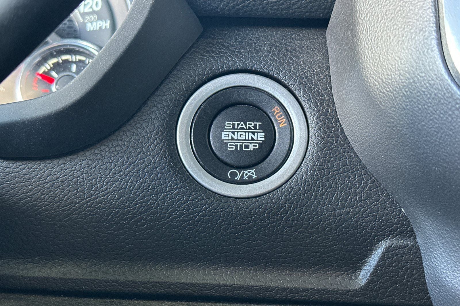 2024 RAM 3500 Laramie Crew Cab 4x4 8' Box
