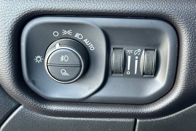 2024 RAM 3500 Laramie Crew Cab 4x4 8' Box