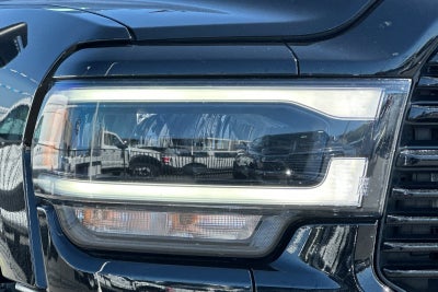 2024 RAM 3500 Laramie Crew Cab 4x4 8' Box