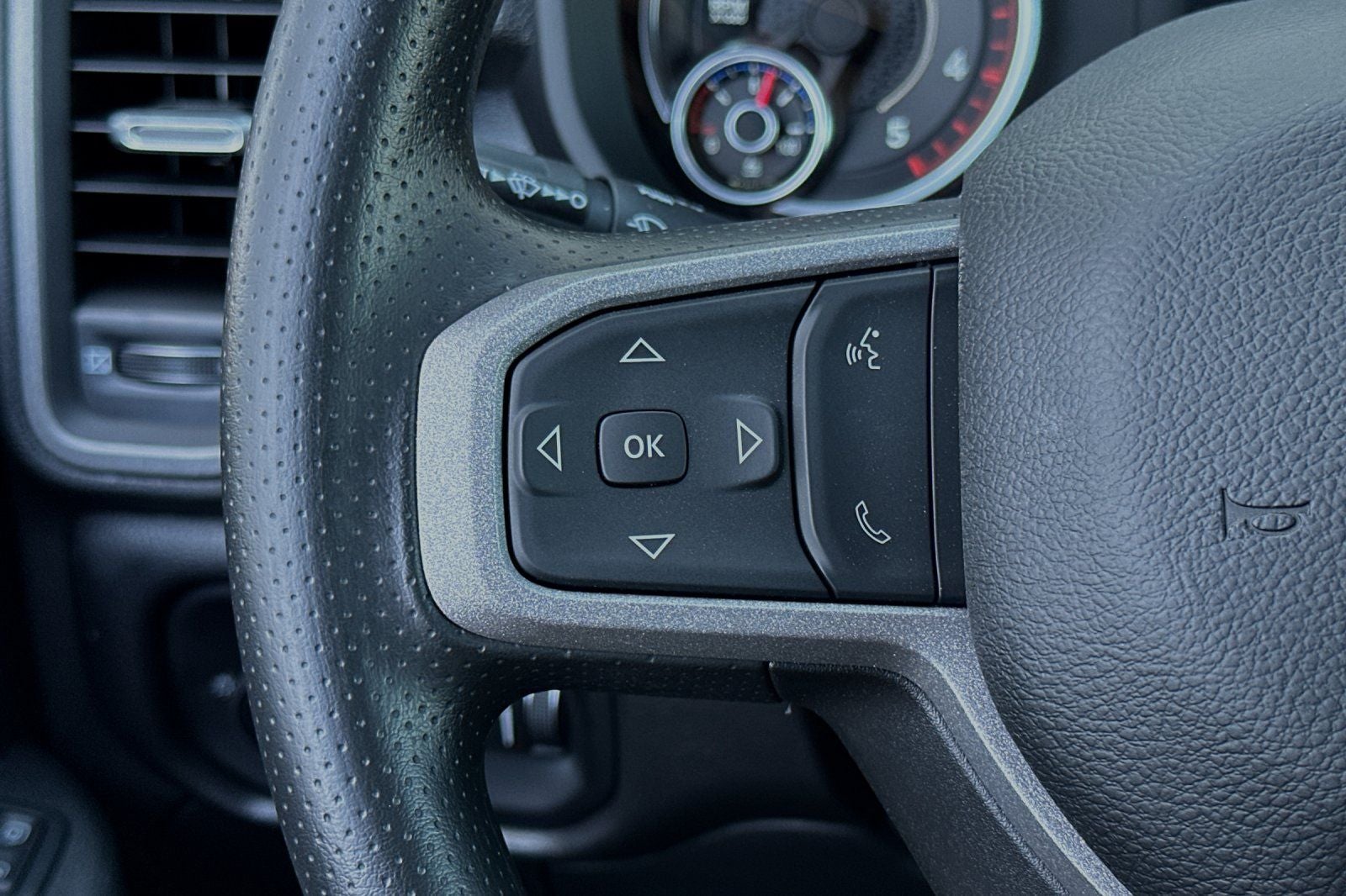 2024 RAM Ram 2500 RAM 2500 TRADESMAN CREW CAB 4X4 6'4' BOX