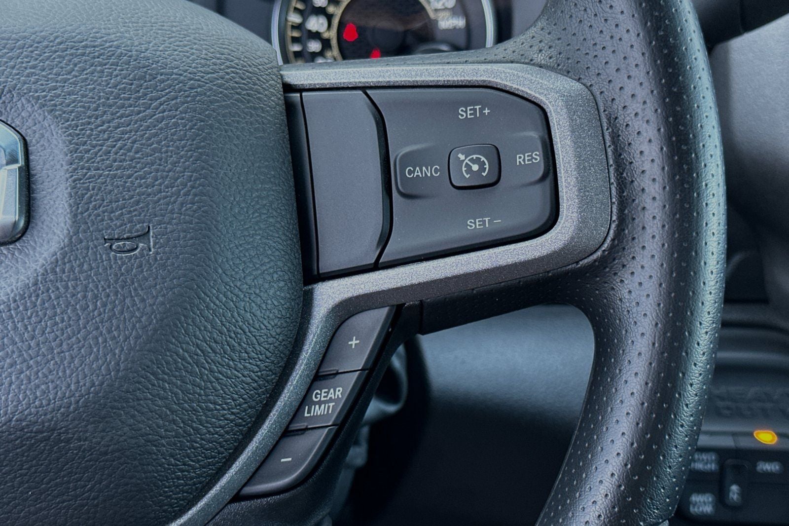 2024 RAM Ram 2500 RAM 2500 TRADESMAN CREW CAB 4X4 6'4' BOX