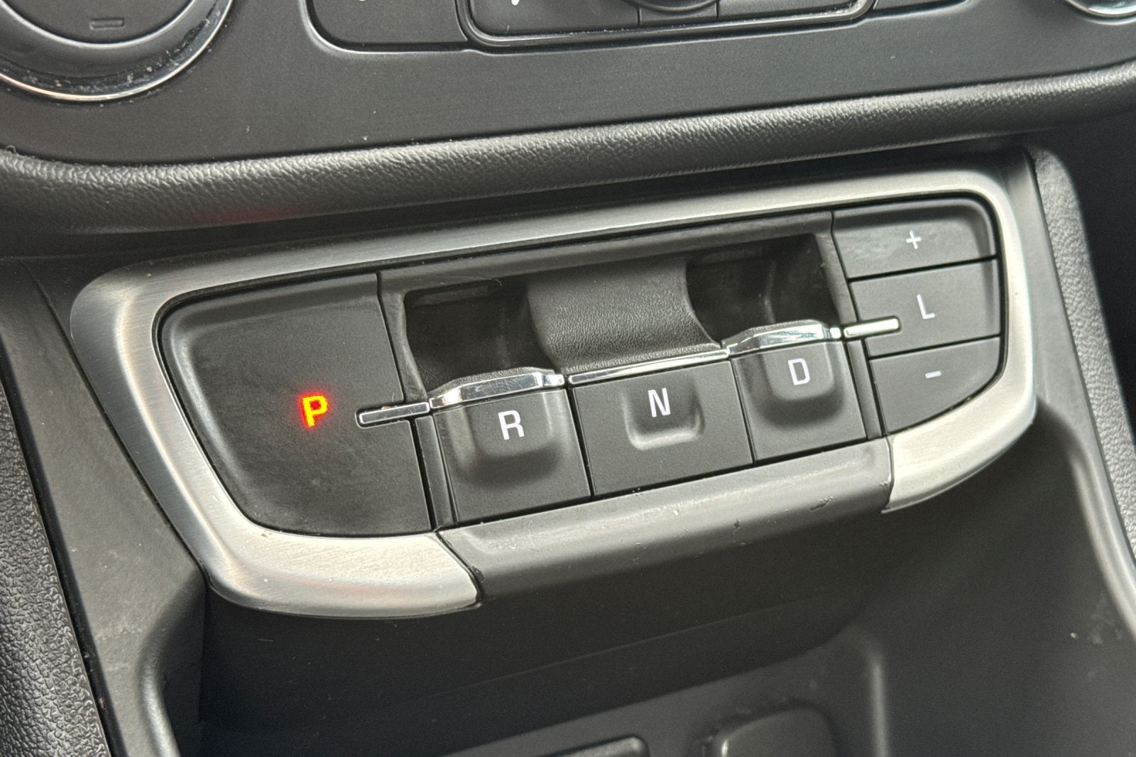 2023 GMC Terrain FWD SLT