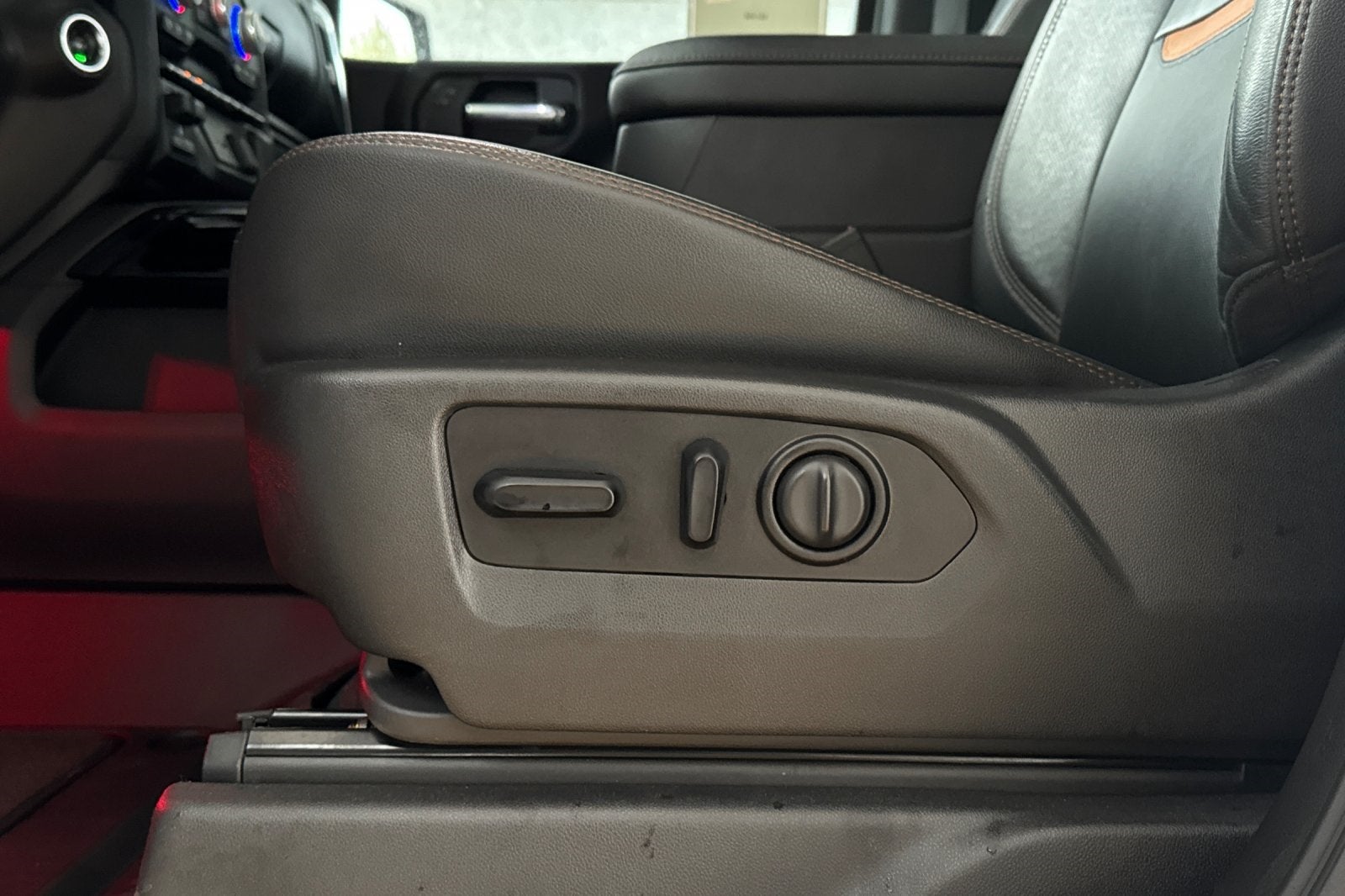 2021 GMC Sierra 1500 4WD Crew Cab Short Box AT4