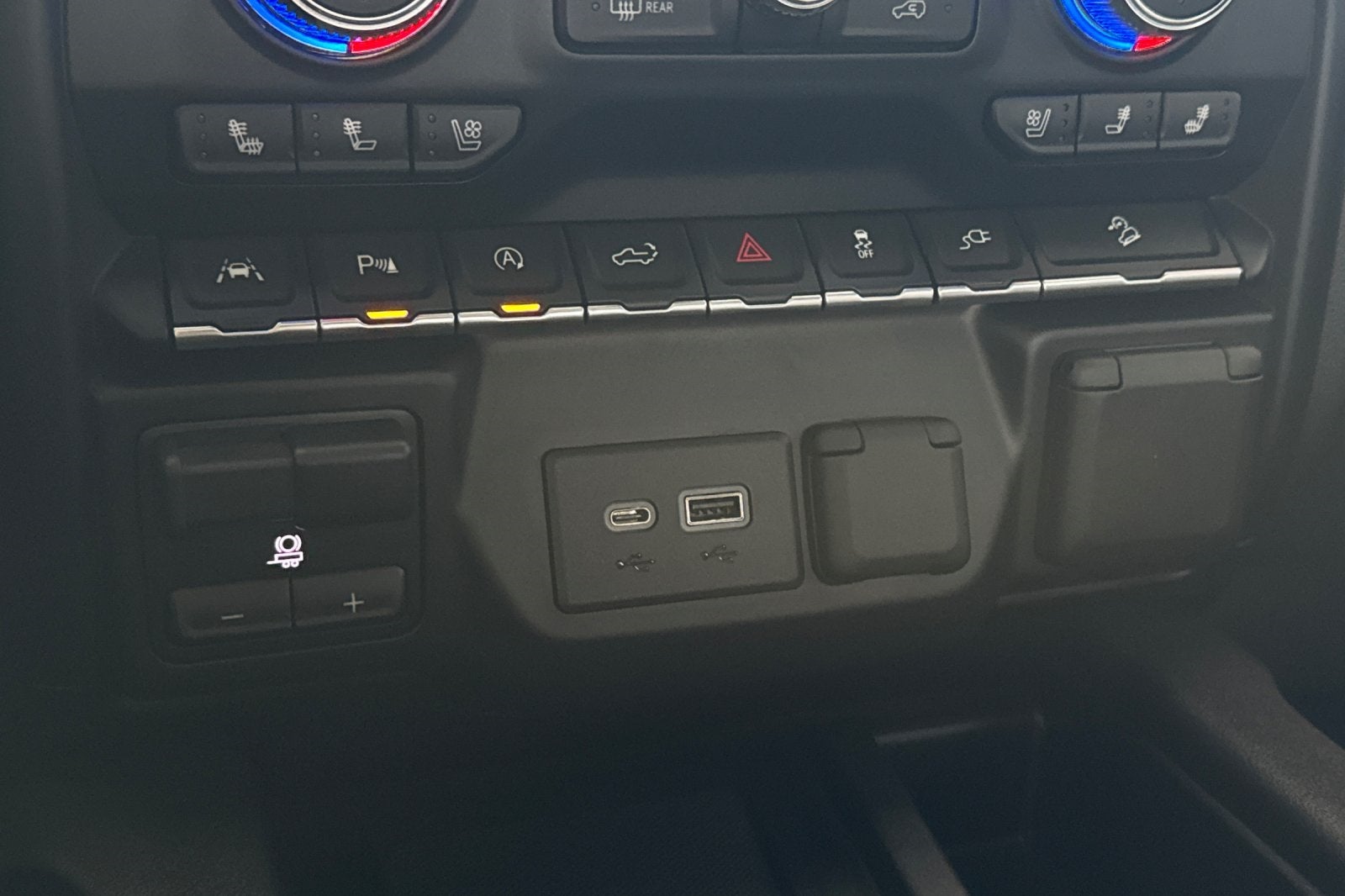 2021 GMC Sierra 1500 4WD Crew Cab Short Box AT4