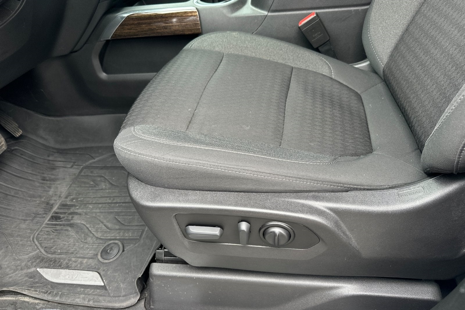 2022 GMC Sierra 1500 Limited 4WD Crew Cab Short Box Elevation