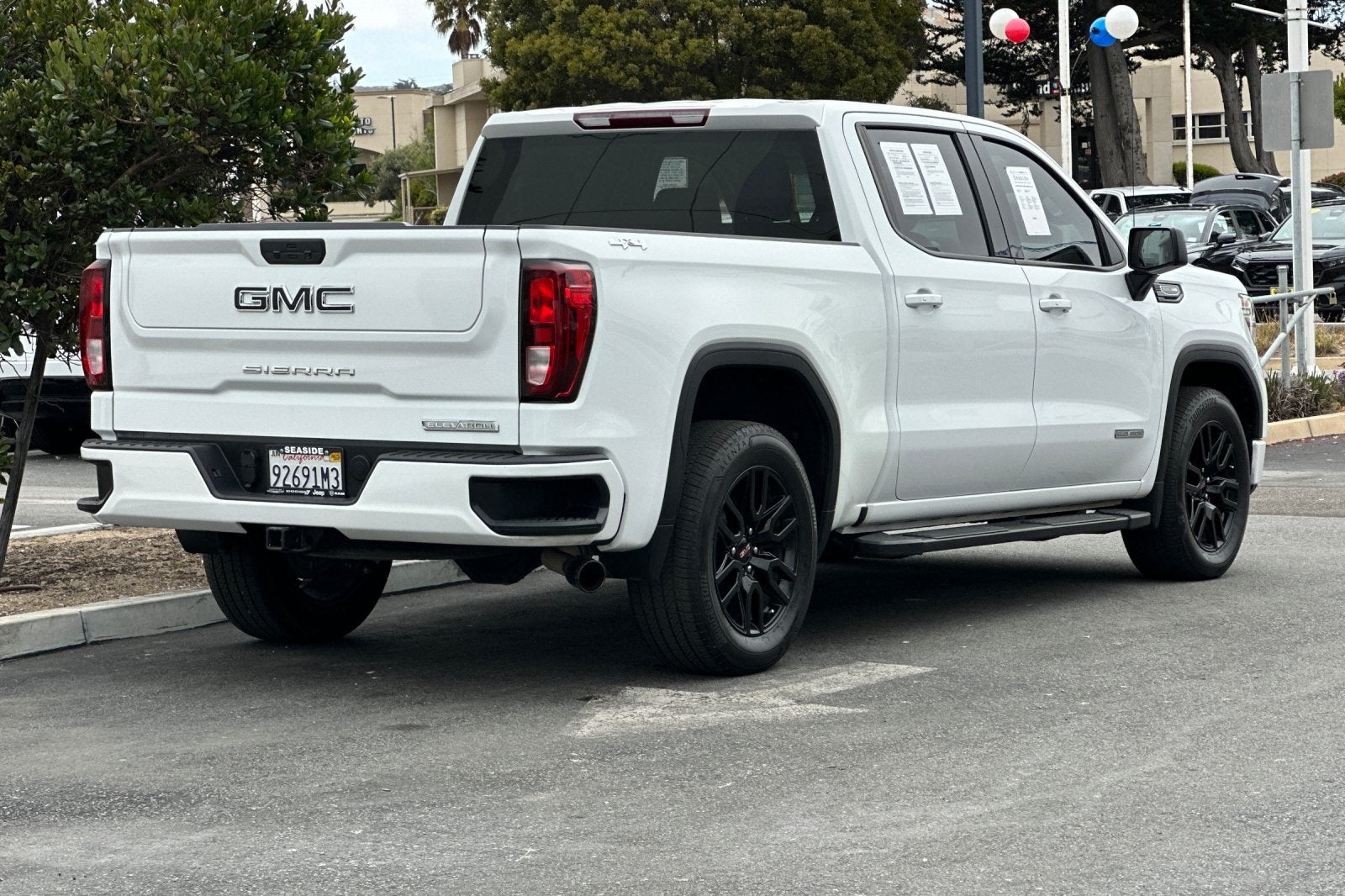 2022 GMC Sierra 1500 Limited 4WD Crew Cab Short Box Elevation