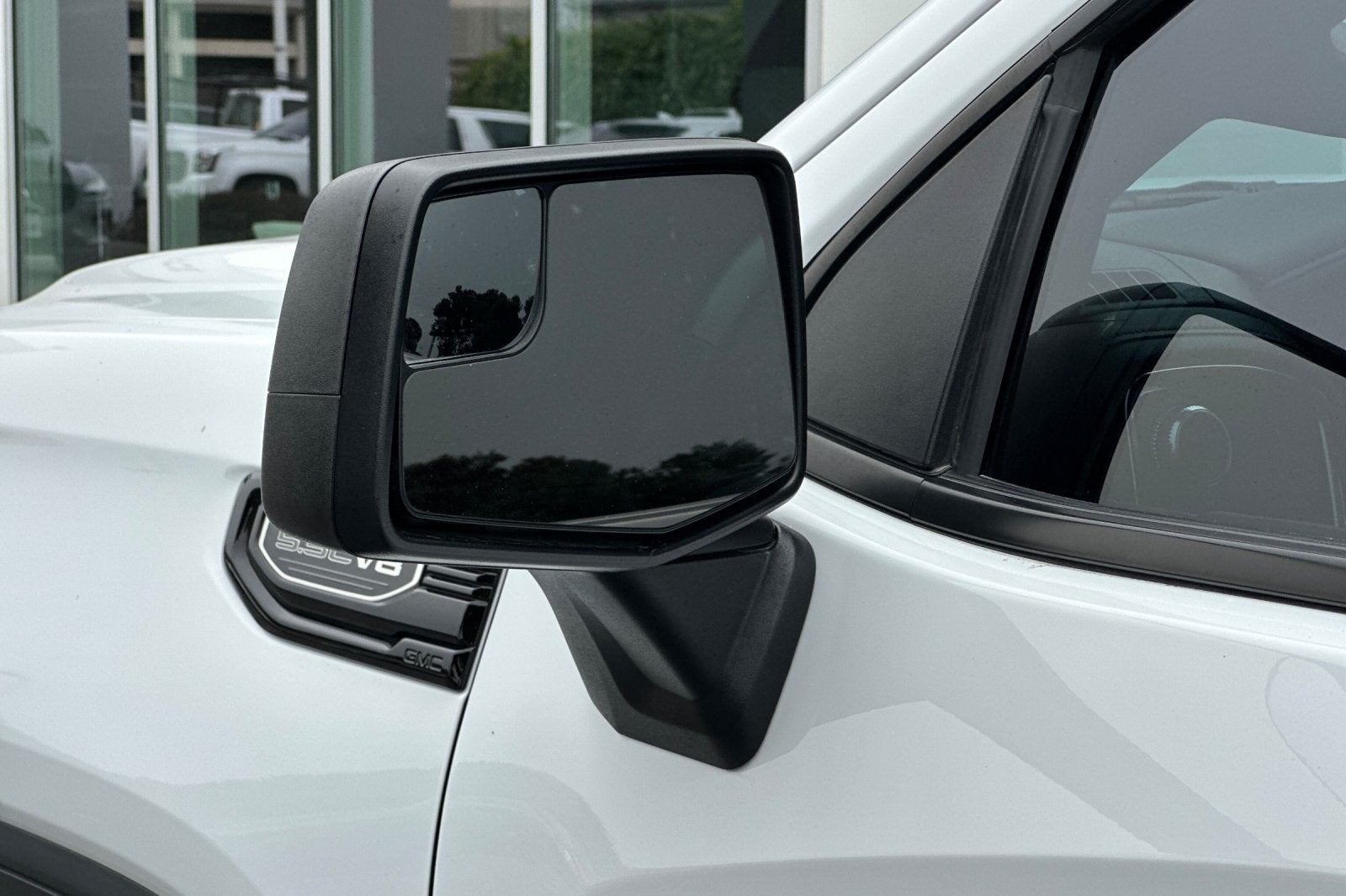 2022 GMC Sierra 1500 Limited 4WD Crew Cab Short Box Elevation