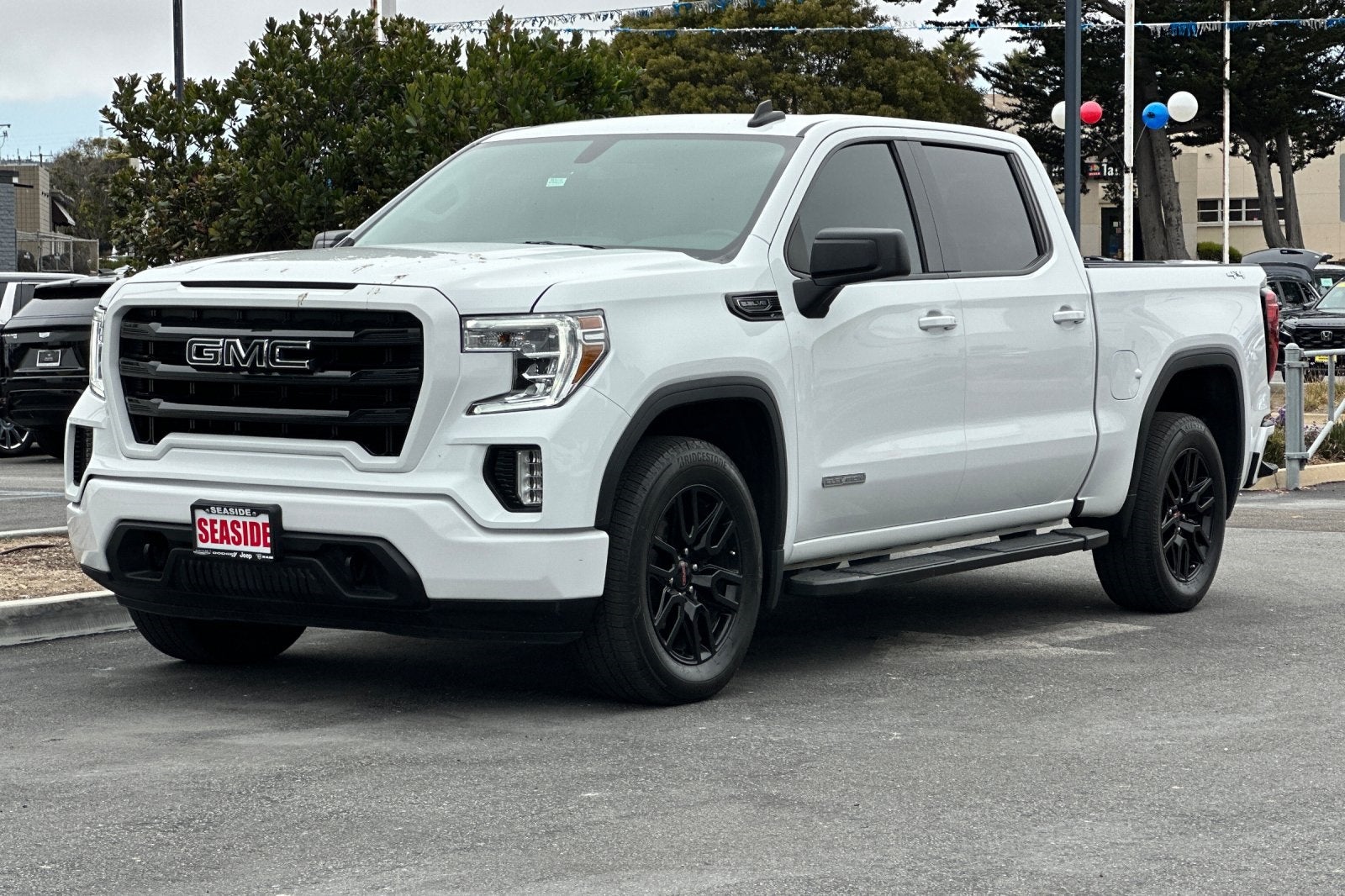 2022 GMC Sierra 1500 Limited 4WD Crew Cab Short Box Elevation