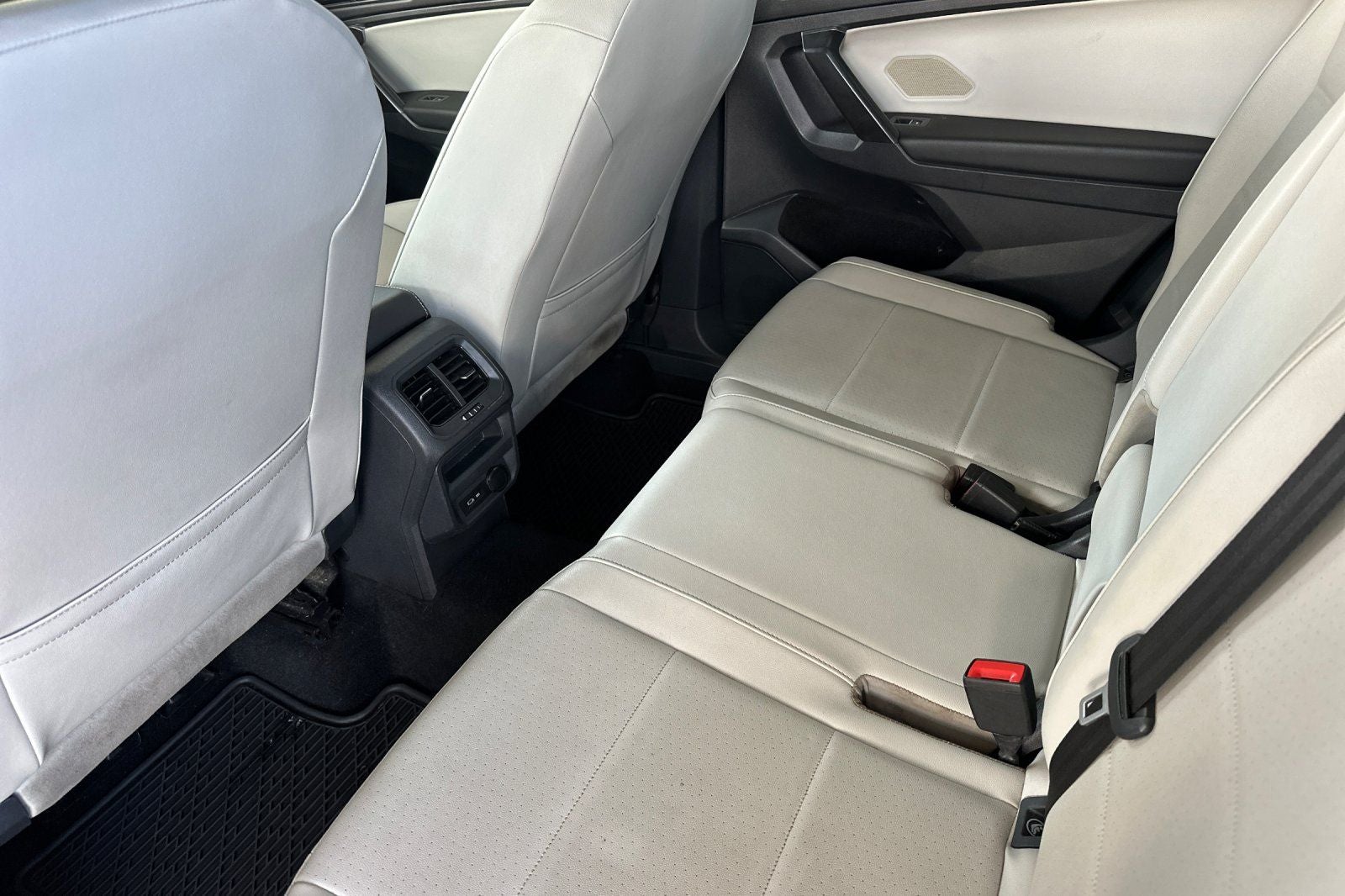 2021 Volkswagen Tiguan 2.0T SE R-Line Black