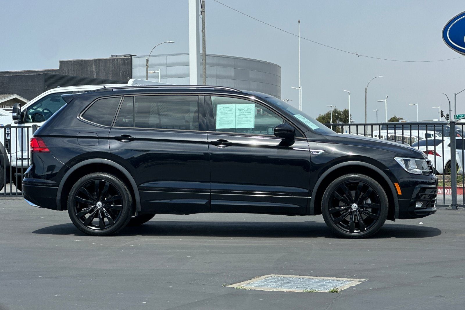 2021 Volkswagen Tiguan 2.0T SE R-Line Black