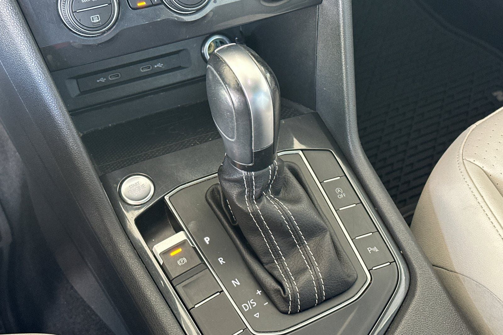 2021 Volkswagen Tiguan 2.0T SE R-Line Black