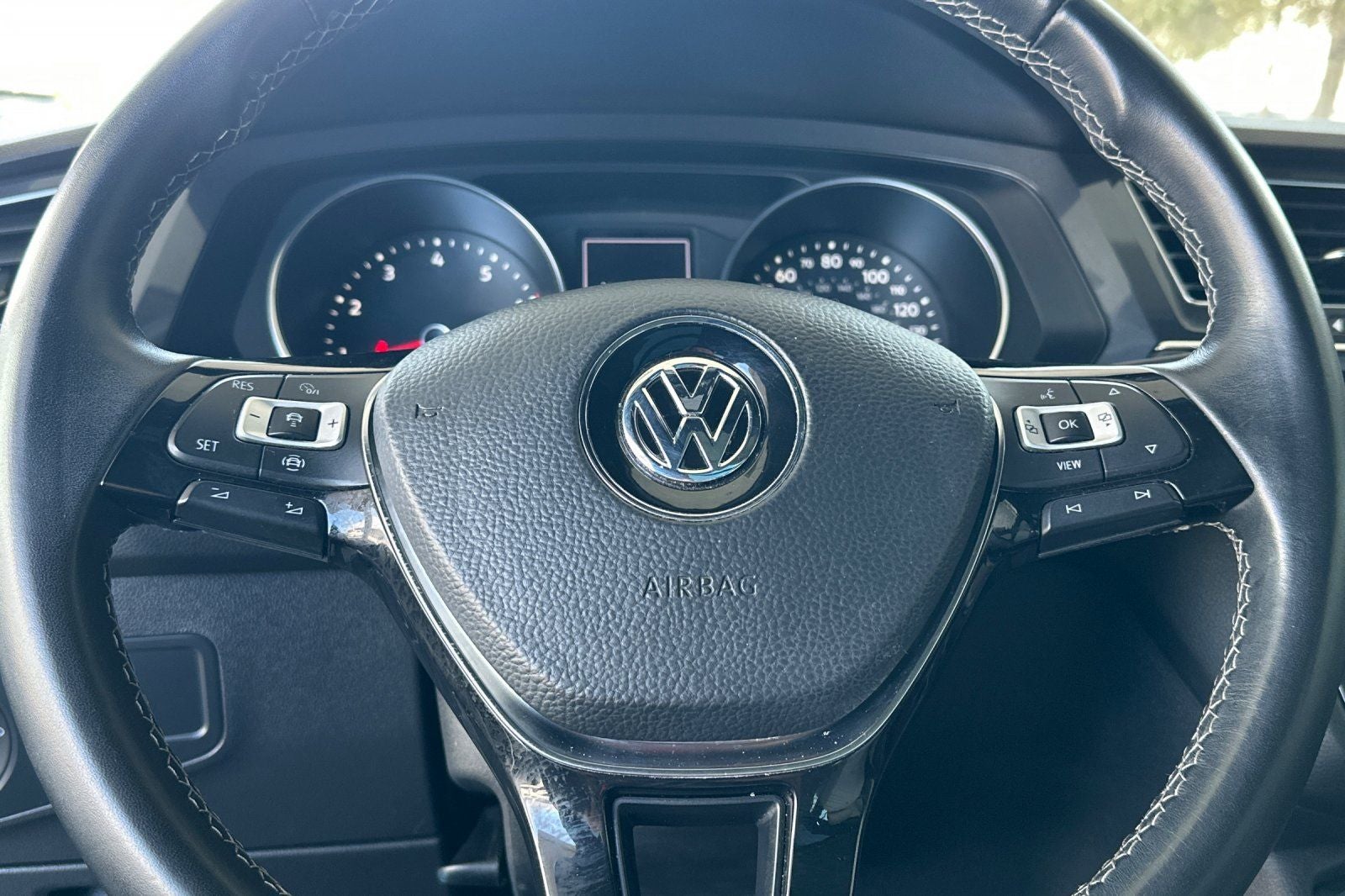 2021 Volkswagen Tiguan 2.0T SE R-Line Black