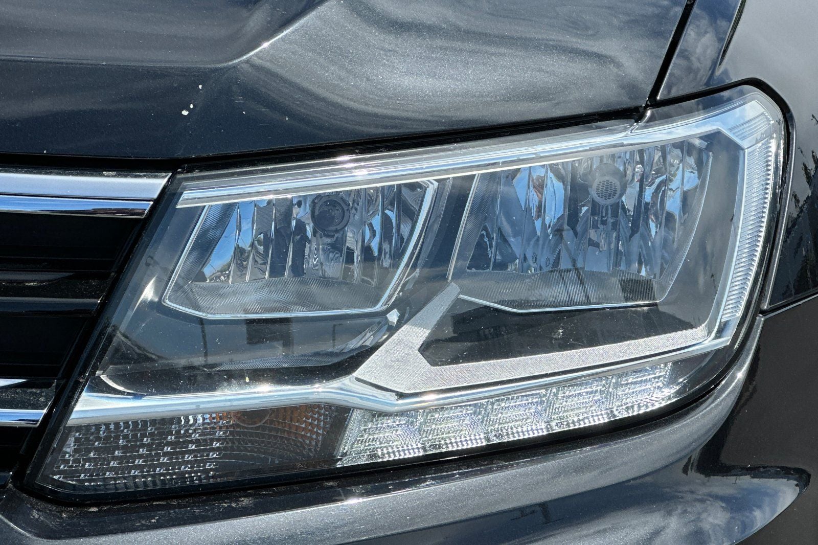 2021 Volkswagen Tiguan 2.0T SE R-Line Black