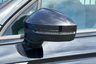 2021 Volkswagen Tiguan 2.0T SE R-Line Black