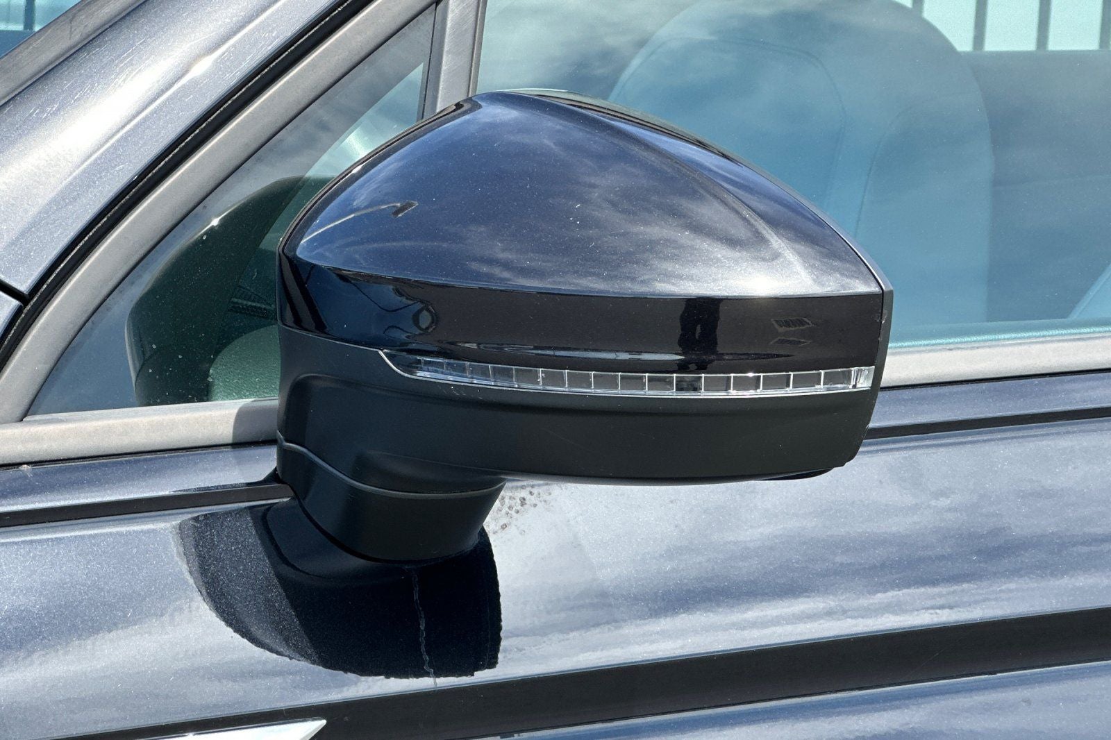 2021 Volkswagen Tiguan 2.0T SE R-Line Black