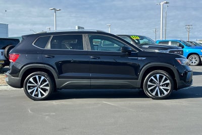 2023 Volkswagen Taos 1.5T SE