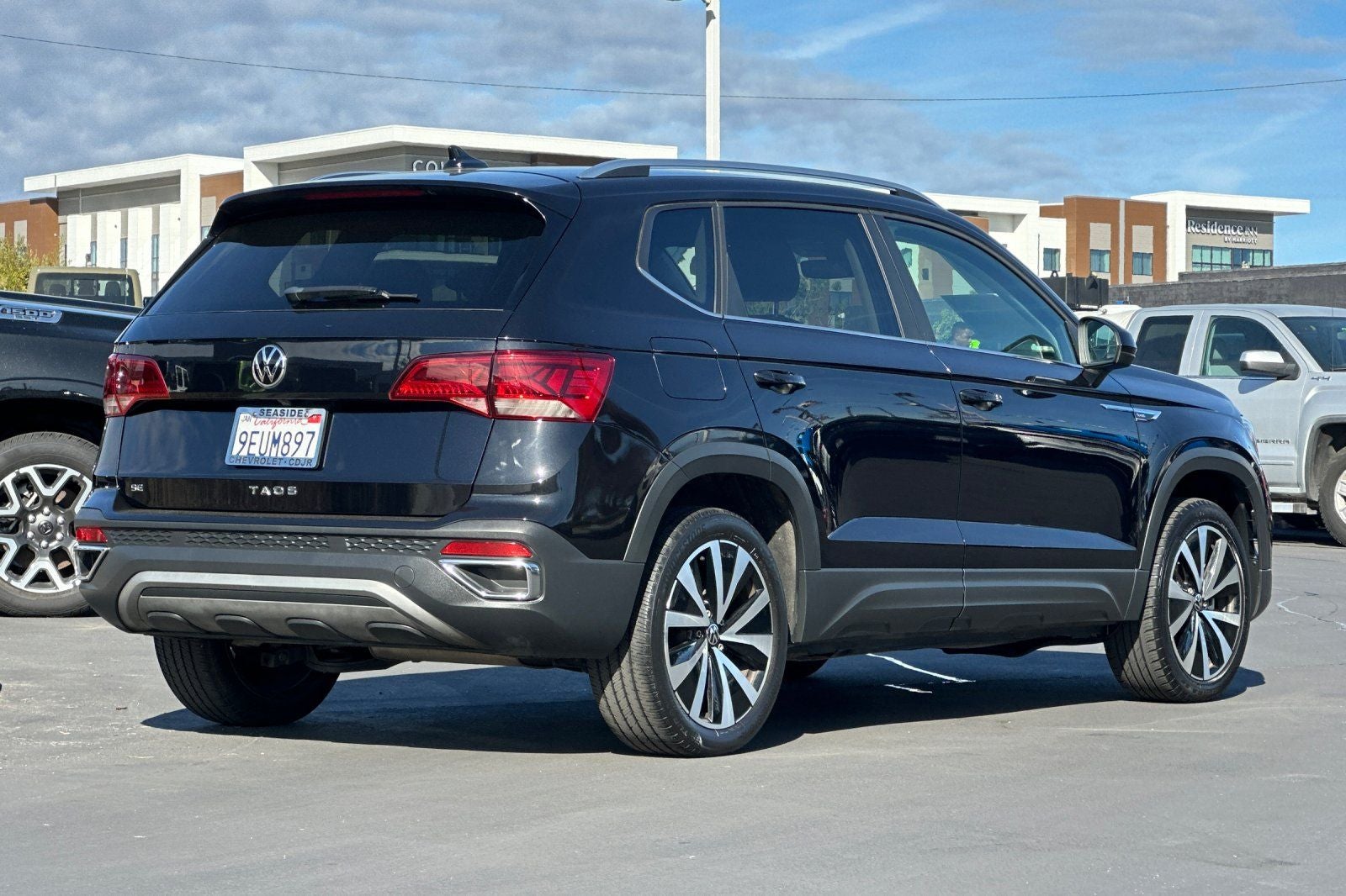 2023 Volkswagen Taos 1.5T SE