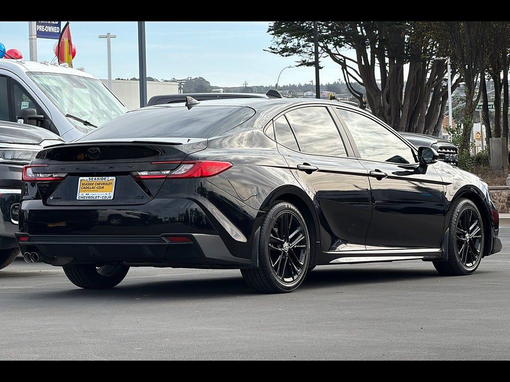 2025 Toyota Camry SE