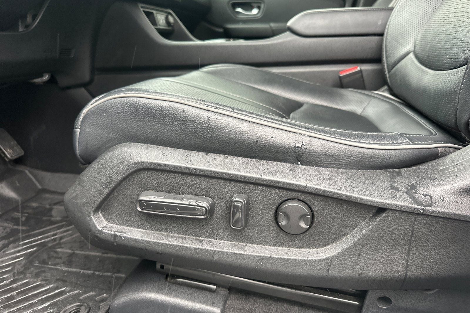 2023 Honda Pilot AWD Elite