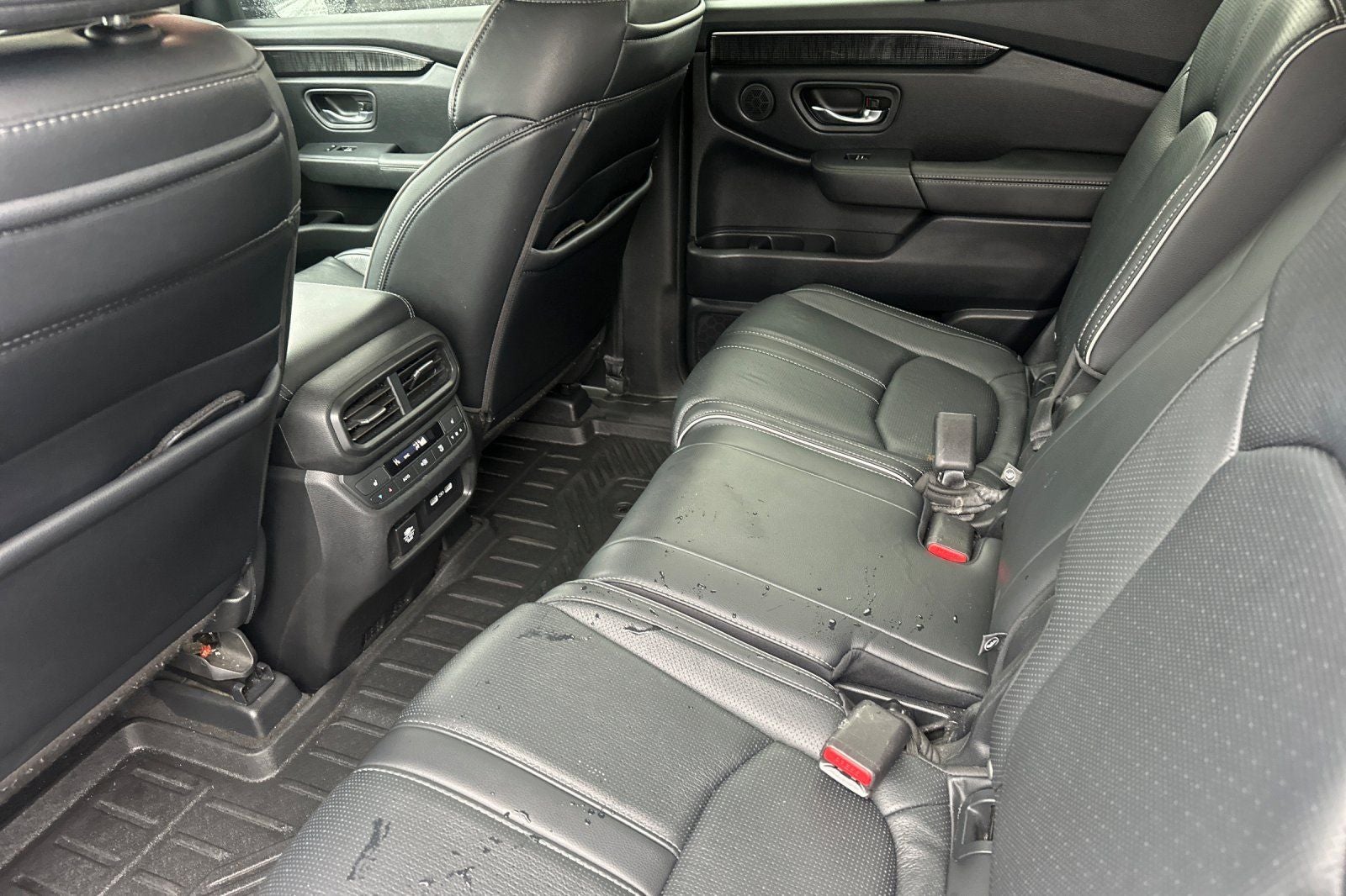 2023 Honda Pilot AWD Elite