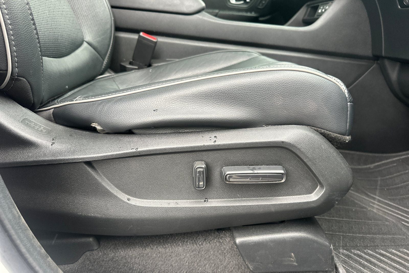 2023 Honda Pilot AWD Elite