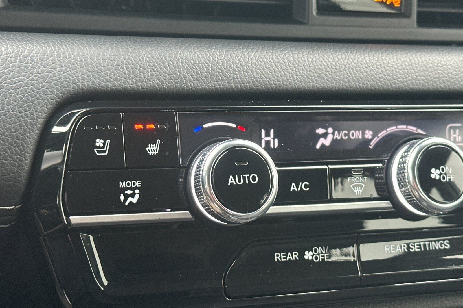 2023 Honda Pilot AWD Elite