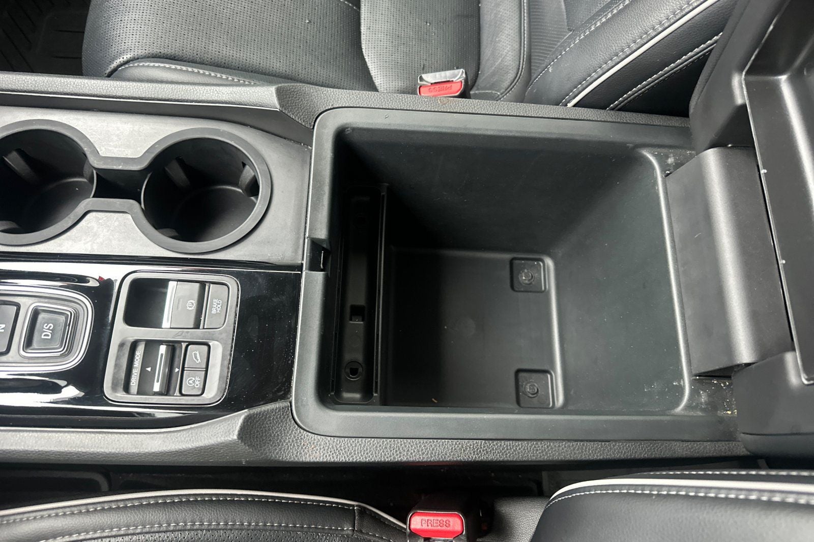 2023 Honda Pilot AWD Elite