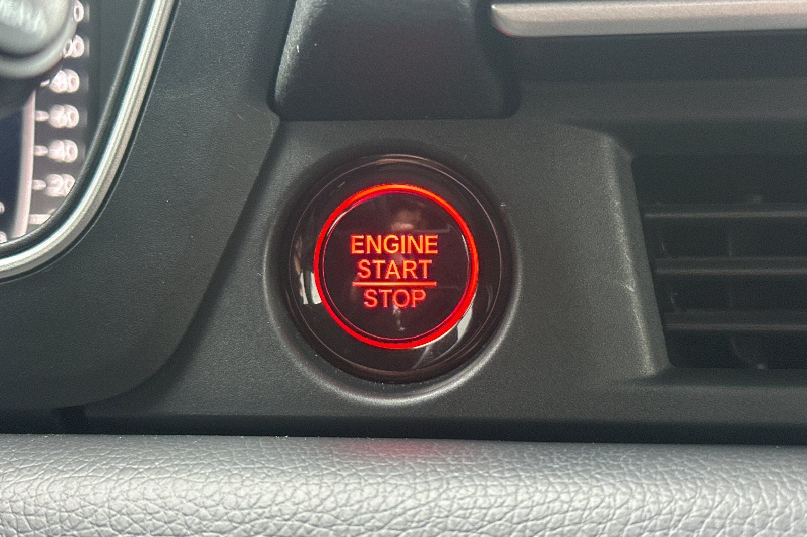 2023 Honda Pilot AWD Elite