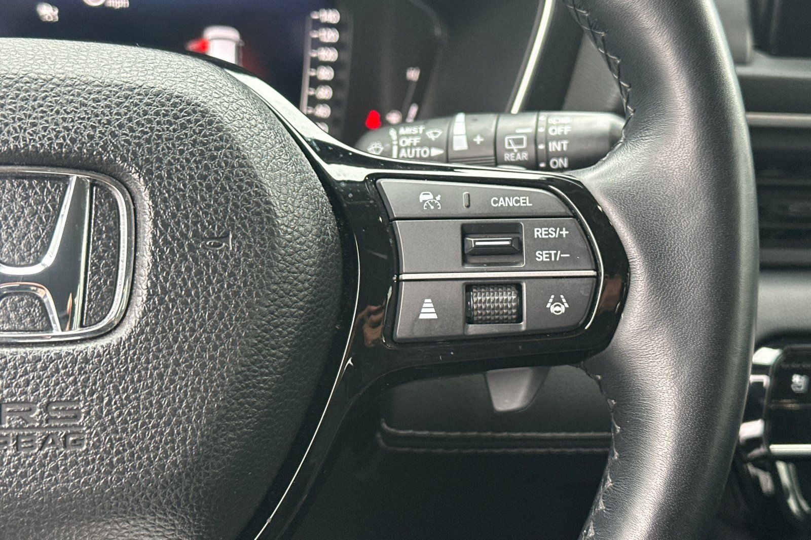 2023 Honda Pilot AWD Elite
