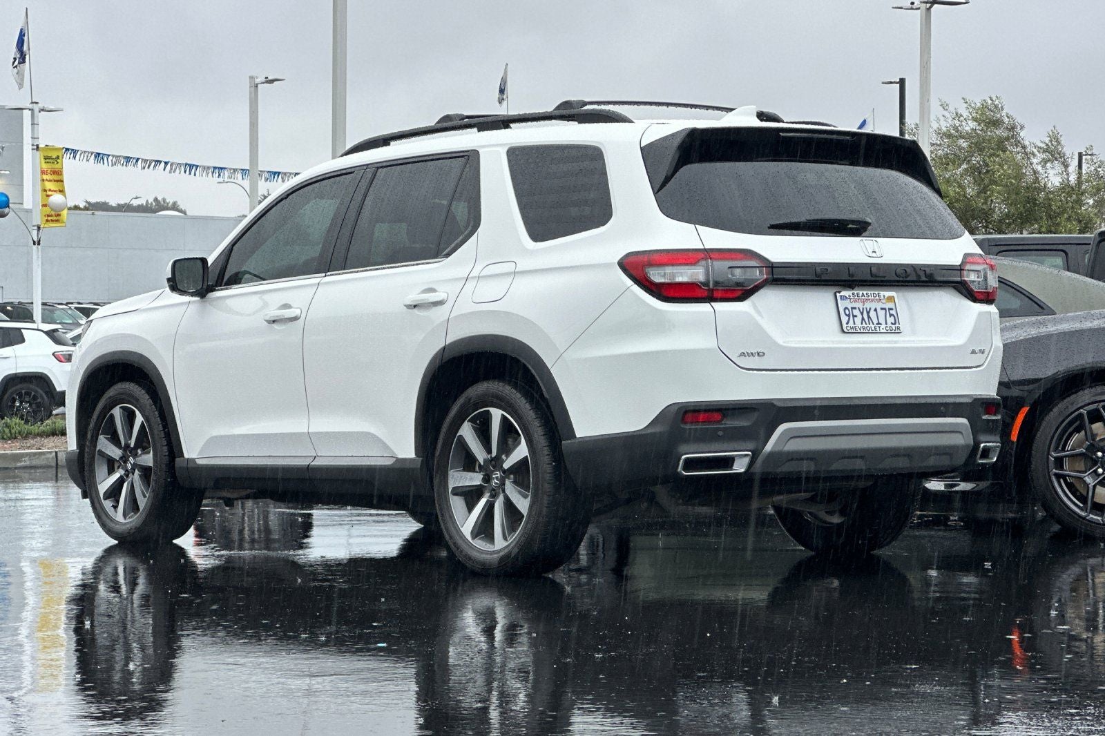 2023 Honda Pilot AWD Elite