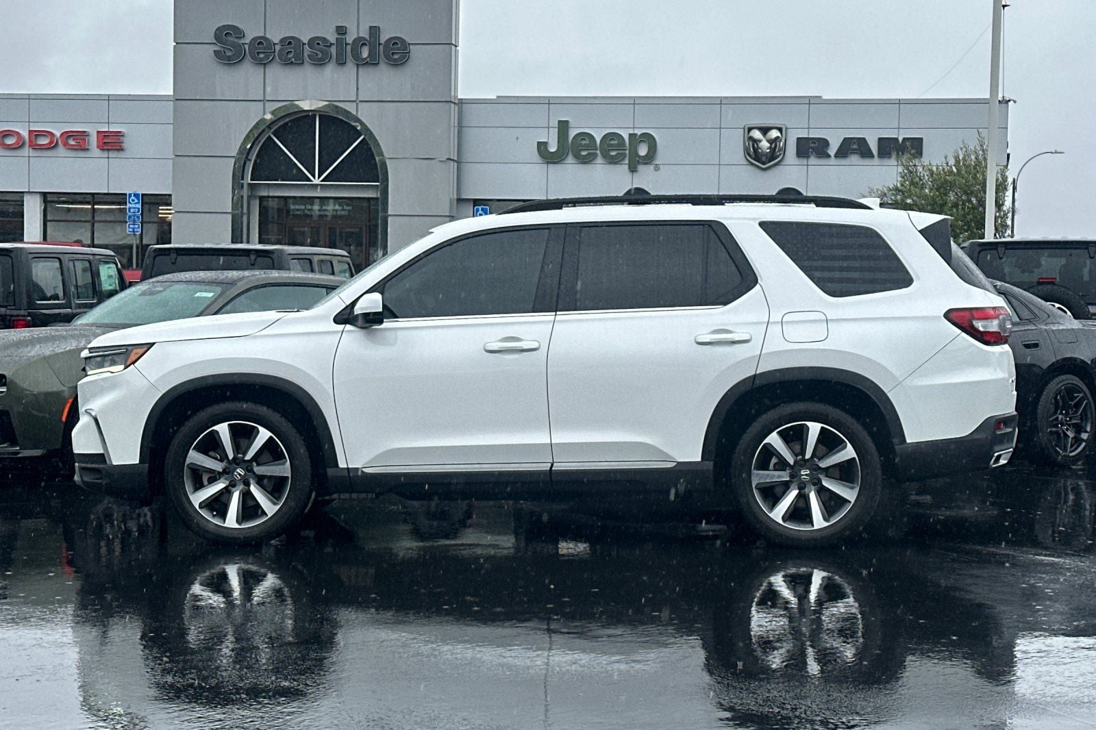 2023 Honda Pilot AWD Elite
