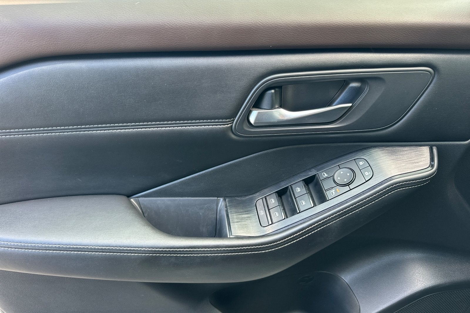 2022 Nissan Rogue SV FWD