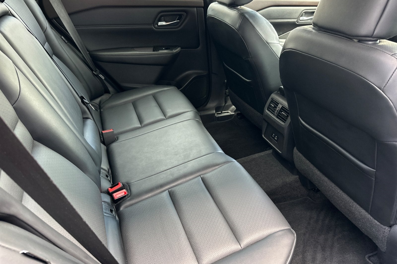 2022 Nissan Rogue SV FWD