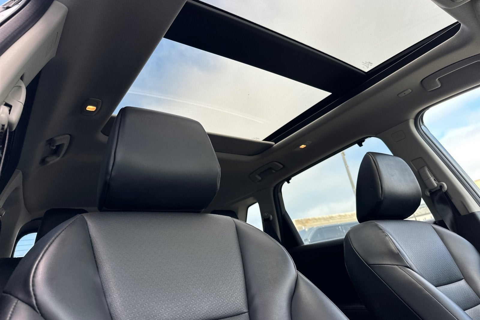 2022 Nissan Rogue SV FWD