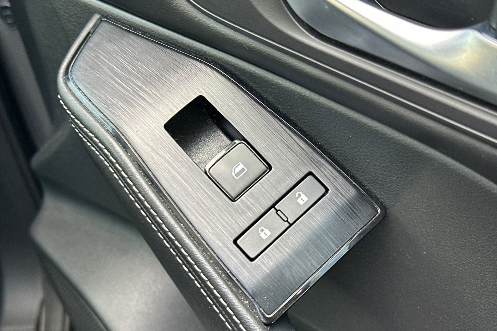 2022 Nissan Rogue SV FWD