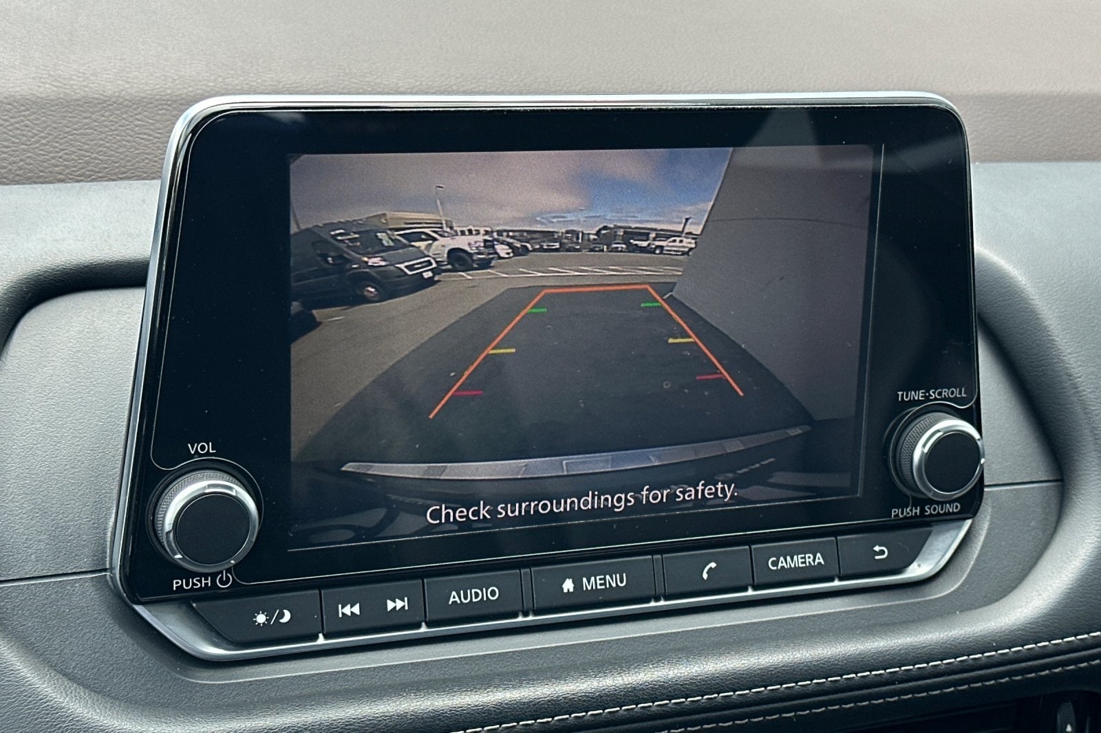 2022 Nissan Rogue SV FWD