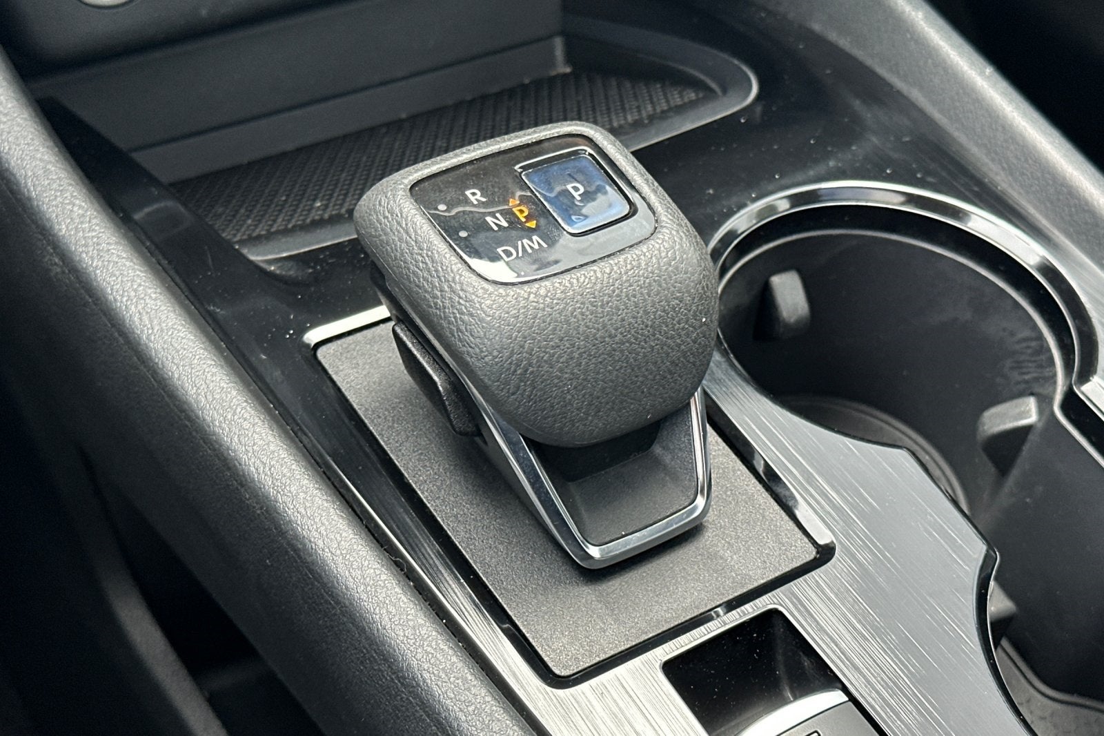 2022 Nissan Rogue SV FWD