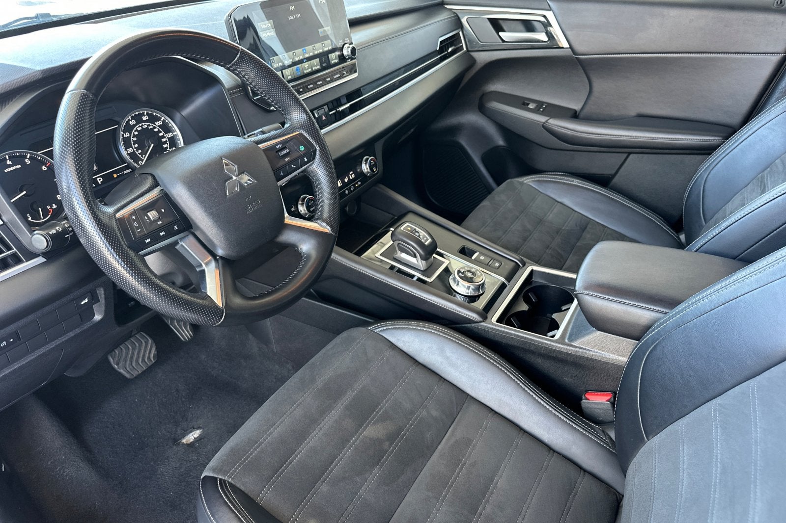 2024 Mitsubishi Outlander SE 2.5 2WD