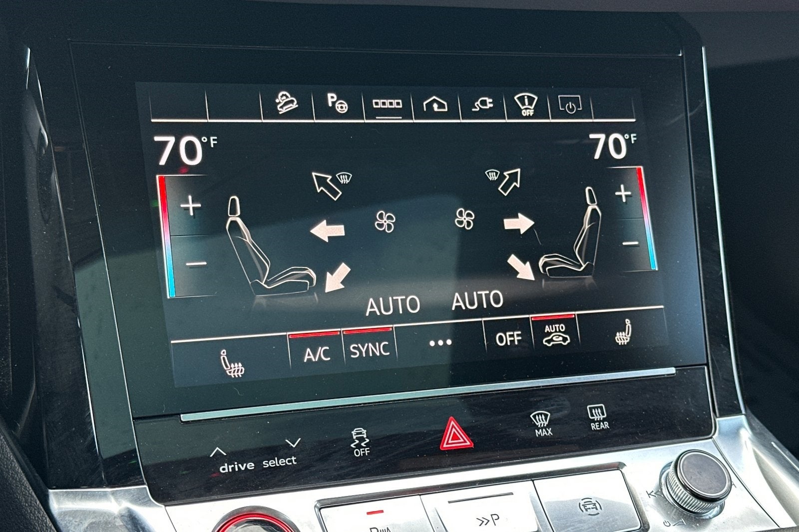 2024 Audi SQ8 e-tron Prestige quattro