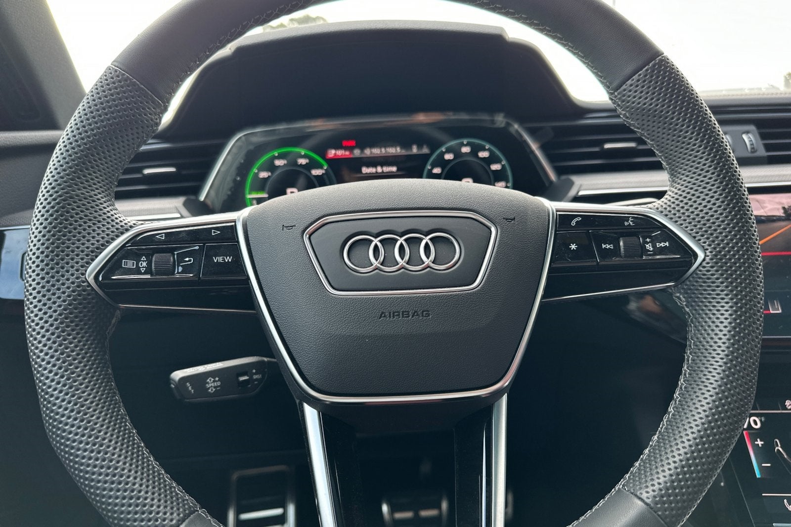 2024 Audi SQ8 e-tron Prestige quattro